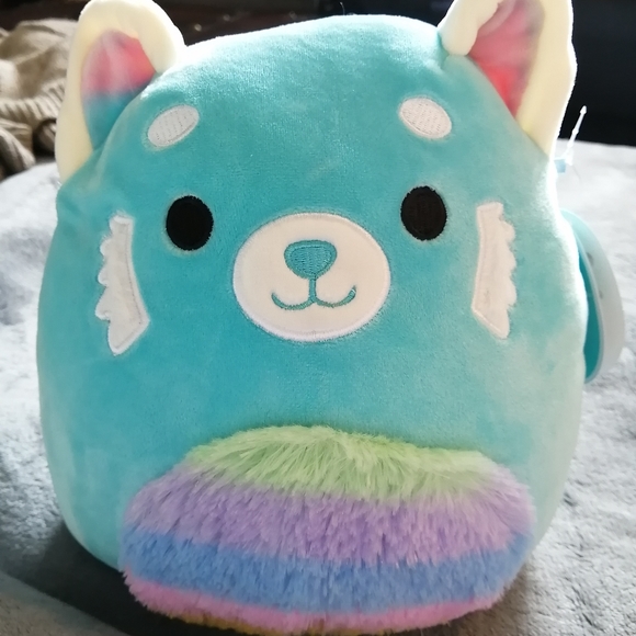 kellytoy Other - BNWT Vanessa the blue red panda squishmallow